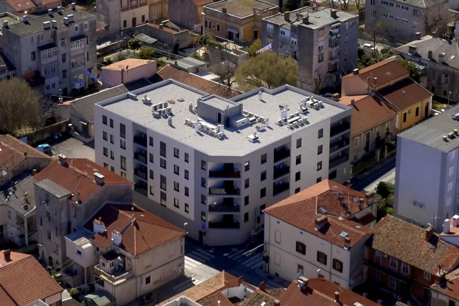 You & Me Pula With Garage Parking المظهر الخارجي الصورة